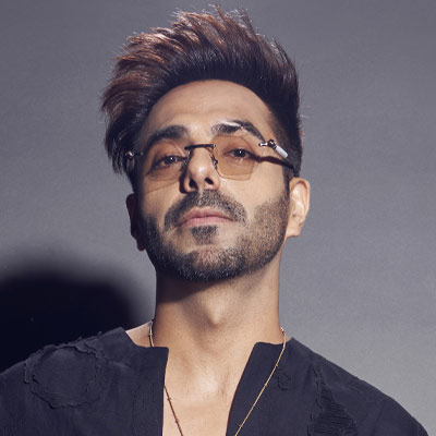  Aparshakti Khurana 